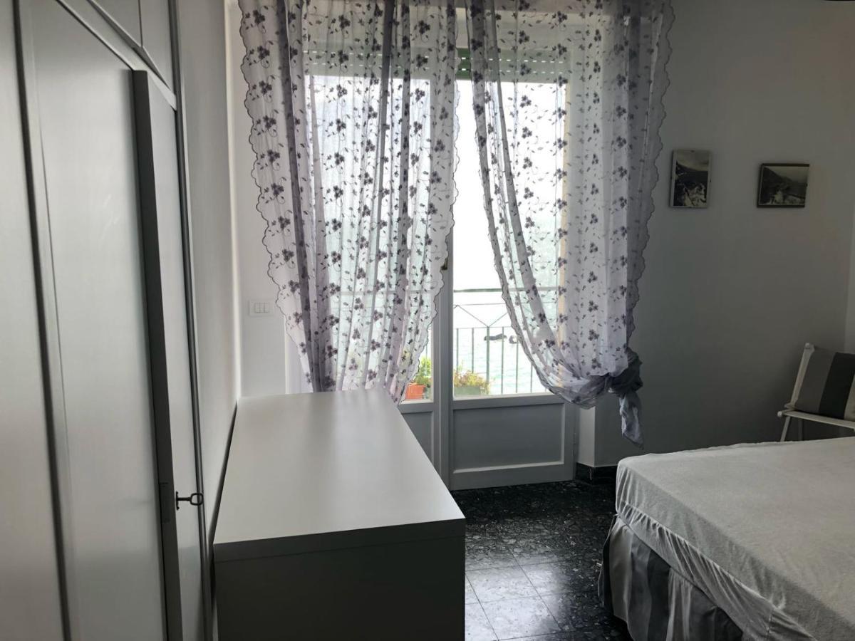 Bea'S Apartment - The Window To The Sea - Seafront مونتيروسّو ال ماري المظهر الخارجي الصورة
