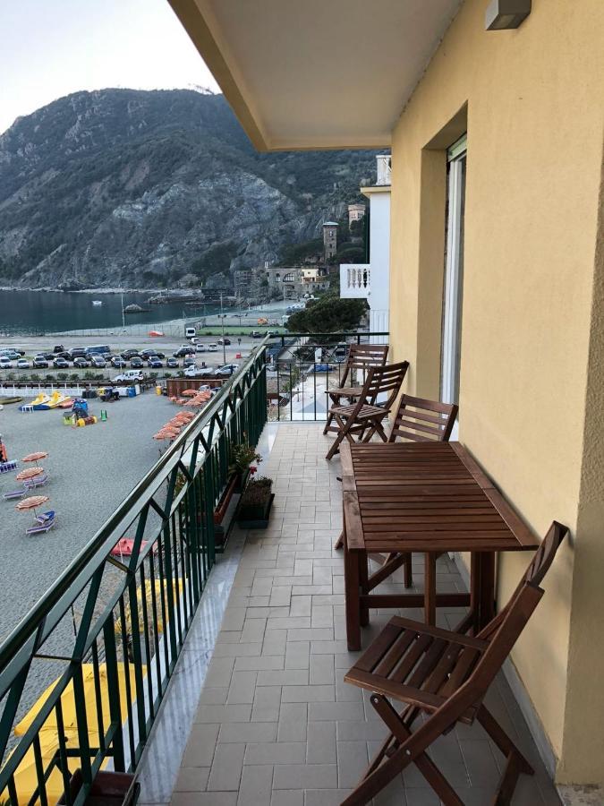 Bea'S Apartment - The Window To The Sea - Seafront مونتيروسّو ال ماري المظهر الخارجي الصورة